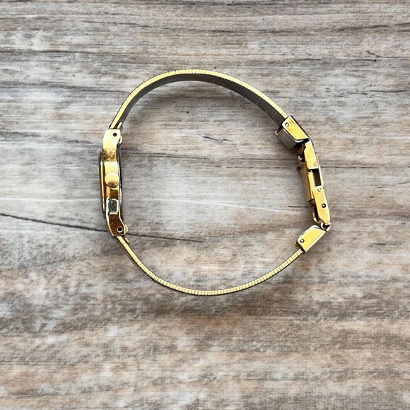 Pulsar Gold Tone Vintage Quartz Watch Textured Bracelet Minimalist Classic main image 6